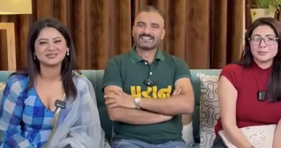   केकी र अञ्जनाले दिपकसँग काम नगर्ने भन्दै लेखे स्ट्याटस, पछि सामूहिक माफी मागे