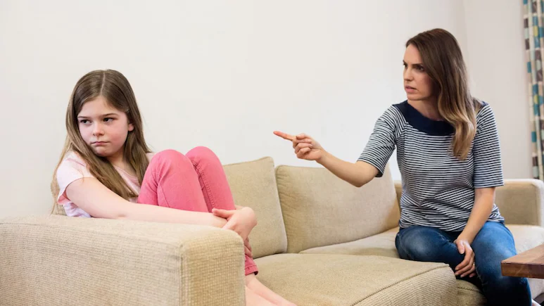 Parents' Digital Device Use Harms Children's Emotional Development, Study Finds