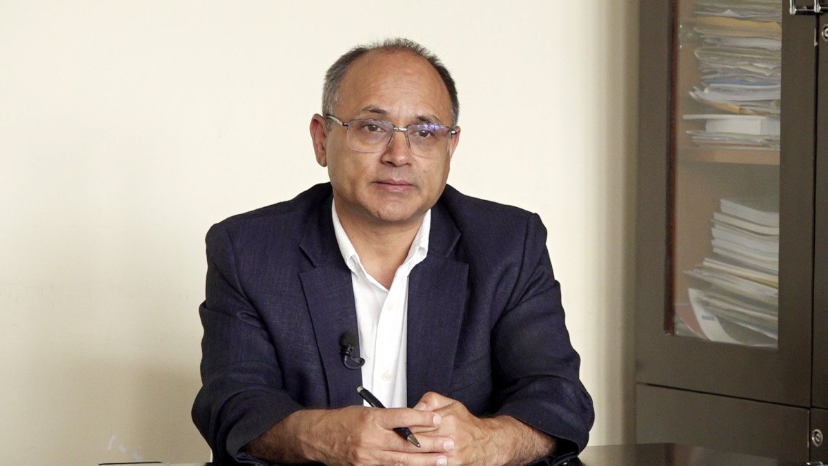 dr maheshwor dhakal