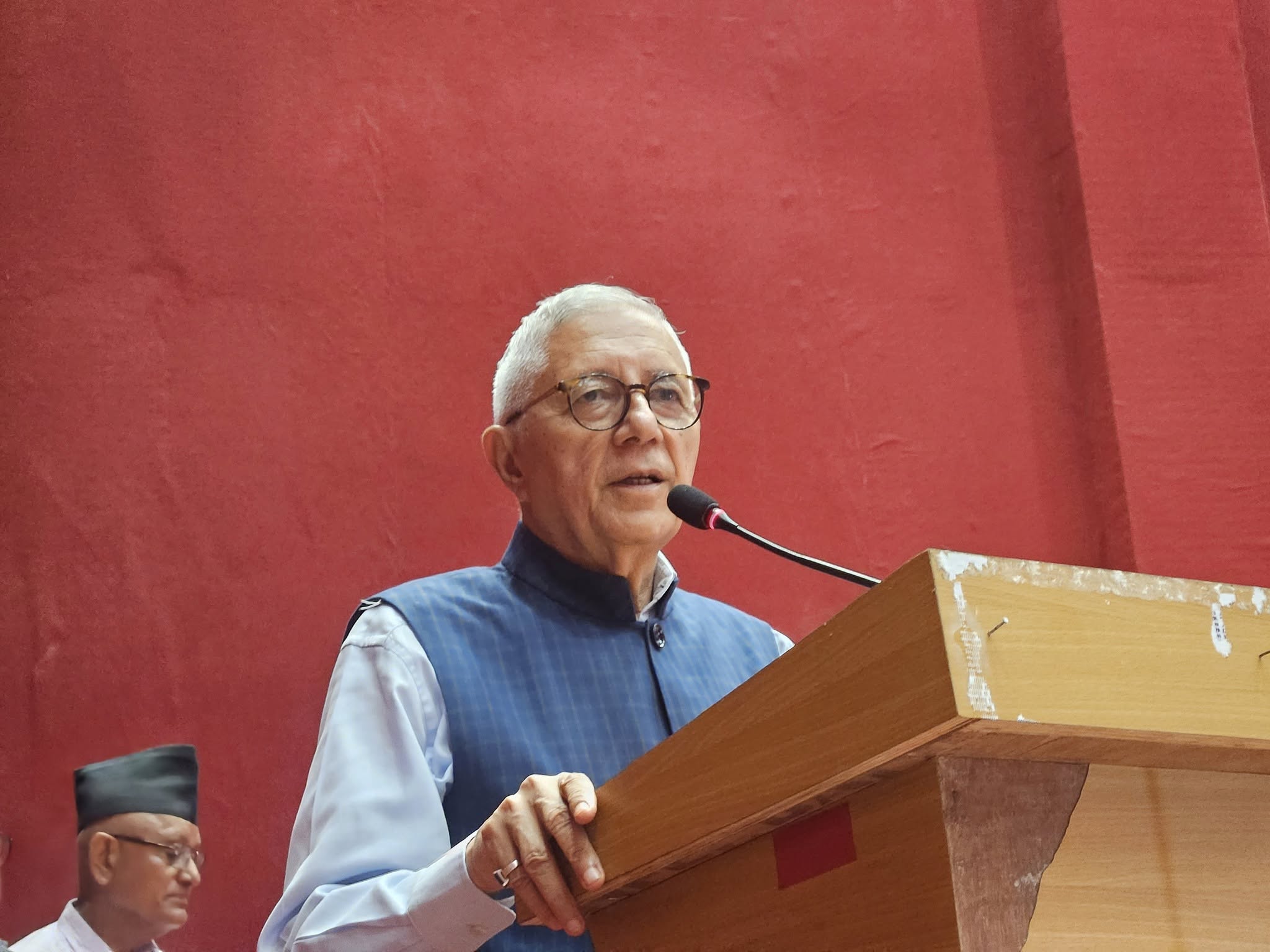   प्रधानमन्त्रीले कुलिङ पिरियडमा हठ राख्नुभयो : शेखर कोइराला
