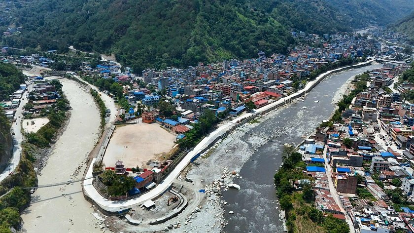 चक्रपथ स्तरोन्नतिपछि  चिटिक्क देखियो बेनीबजार