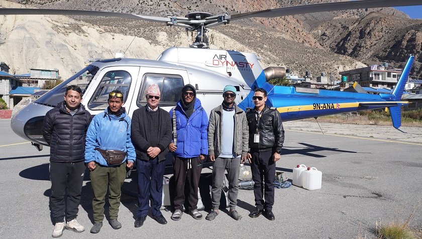   छार्का भेरोलमा अलपत्र परेका दुई पर्यटकको उद्धार