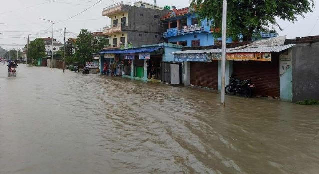   धनगढीमा डुबान : आठ जनाको उद्धार
