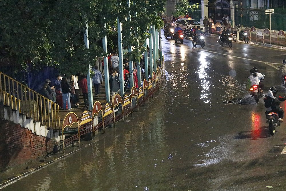 थोरै पानी पर्दा पनि किन जलमग्न हुन्छ काठमाडौँ ?