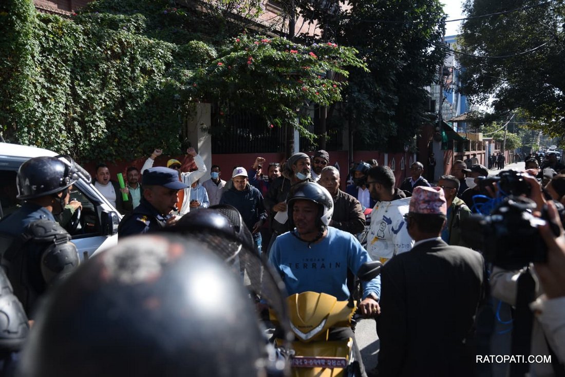 Durga prasai samarthak aandolan_NPL (9)