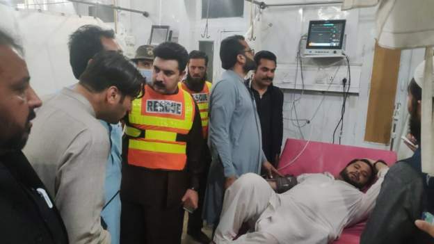 पाकिस्तानमा भूकम्पमा परी कम्तीमा १२ जनाको मृत्यु, १७५ घाइते