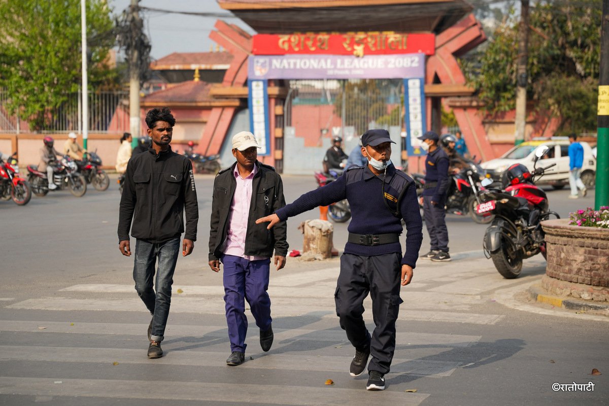 Election police on Duty Kathmandu traffic (9)