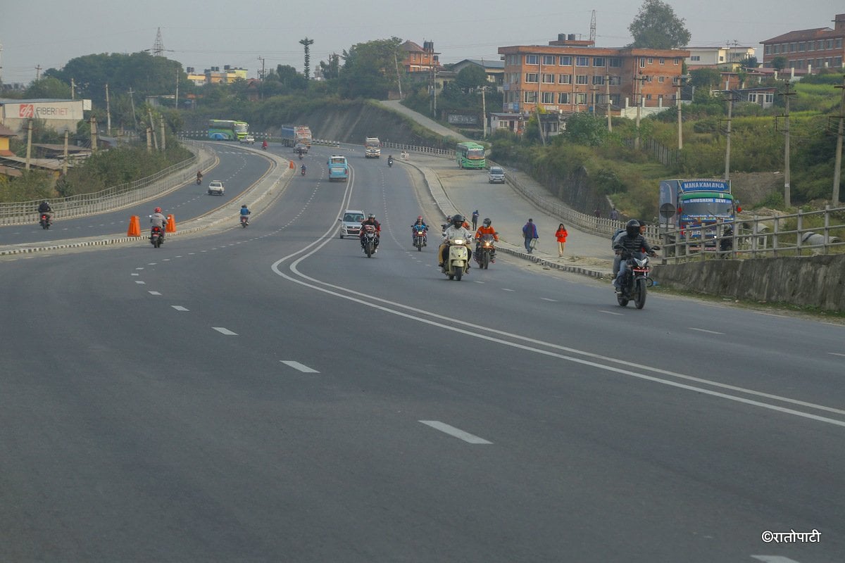 Empty Road during Tihar and Vintuna_NPL  (1)