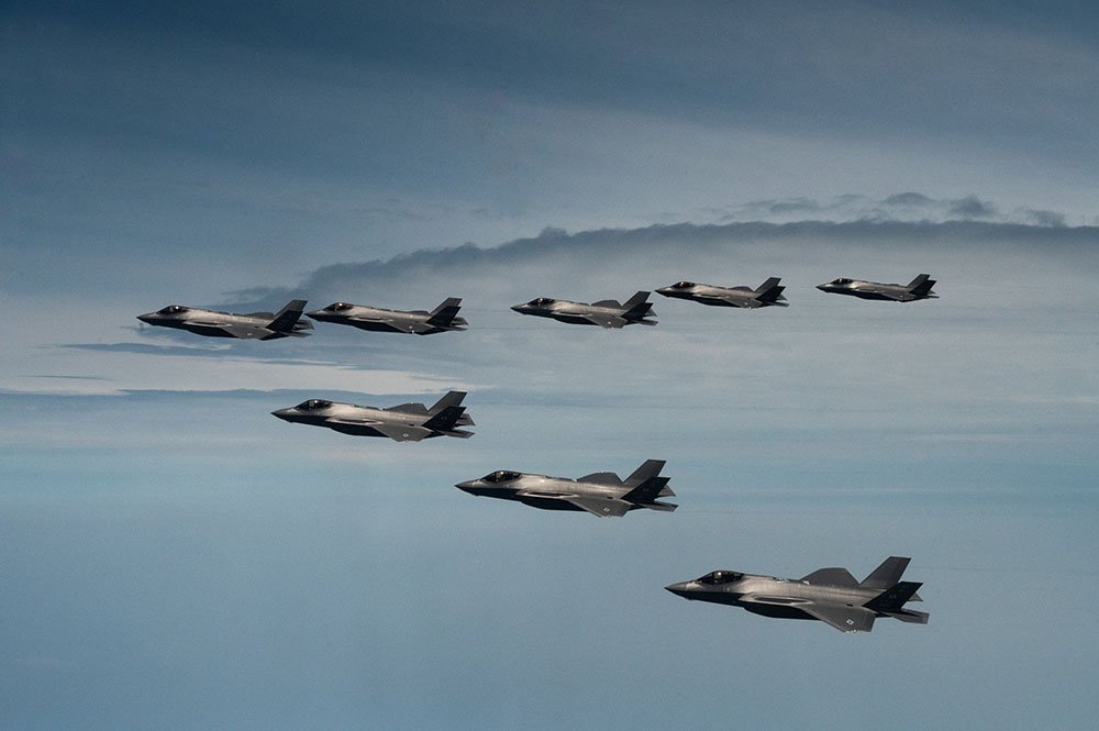 f35