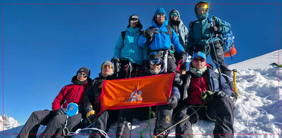   चुलु फार ईस्ट हिमालमा सशस्त्र प्रहरी बलको झण्डा फहराइयो