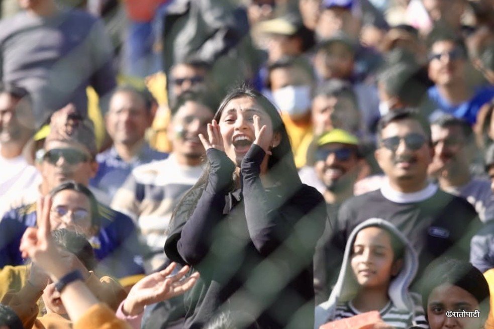 fans (10)