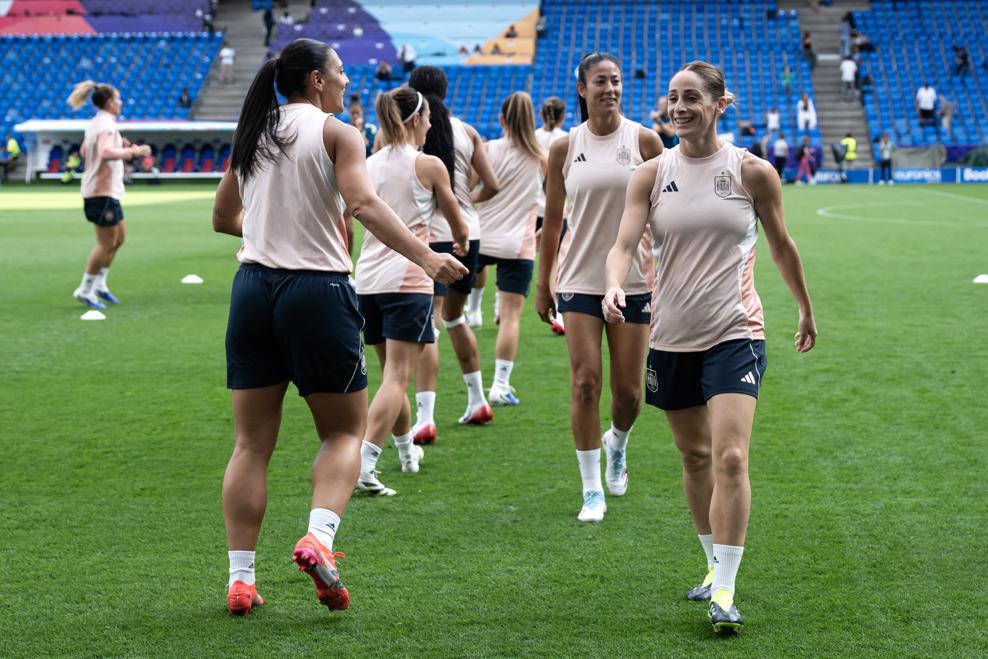 fbl-women-euro-2025-esp-training