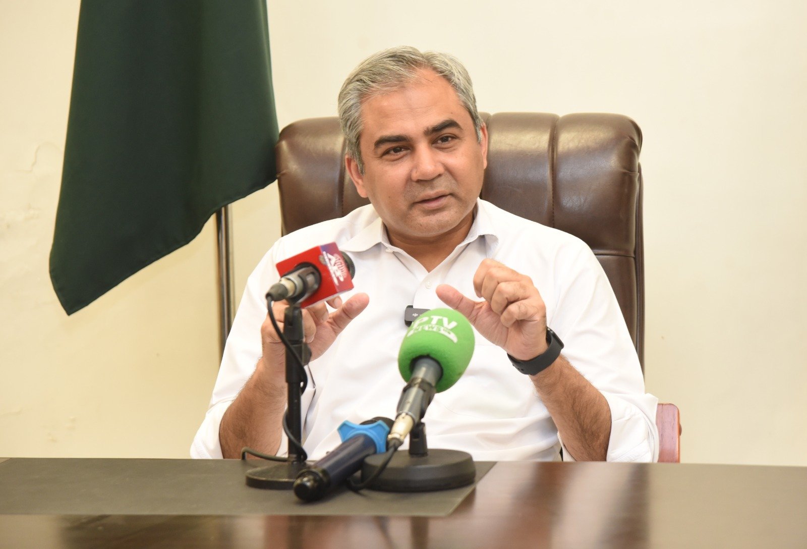 Federal-Interior-Minister-Senator-Mohsin-Naqvi-addressing-a-press-conference-in-Lahore