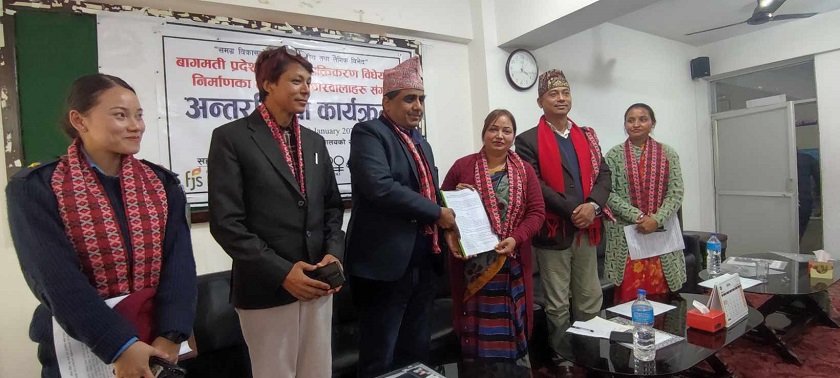   दलित अधिकारकर्मीको गुनासो : संविधानको व्यवस्था अनुसार हक अधिकार प्राप्त हुन सकेन
