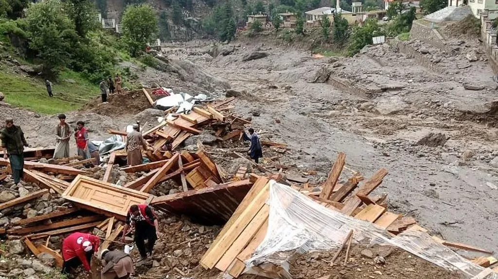 Afghanistan Floods Kill 20, Leave Over 100 Missing