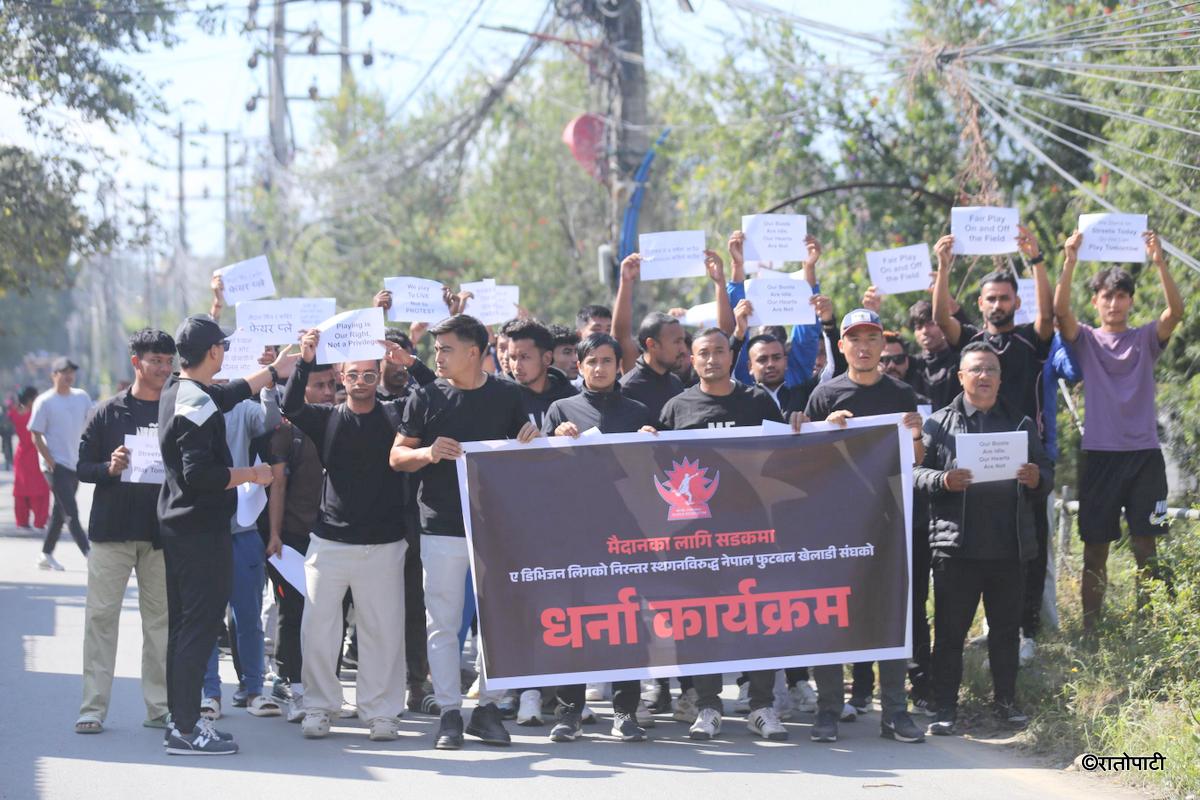 football players protest (18)