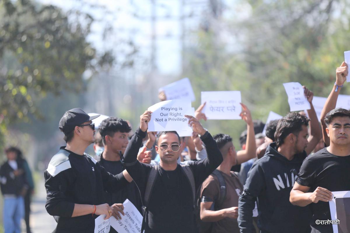 football players protest (19)