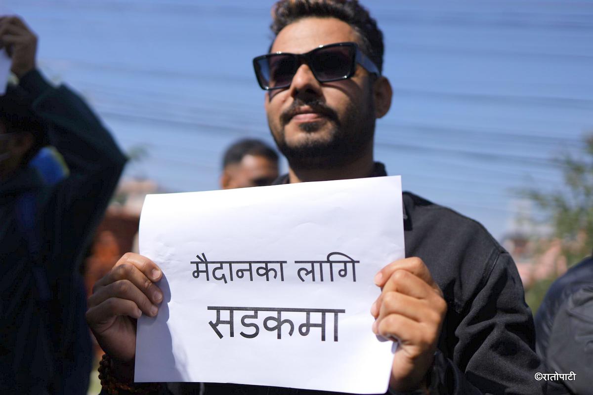 football players protest (6)