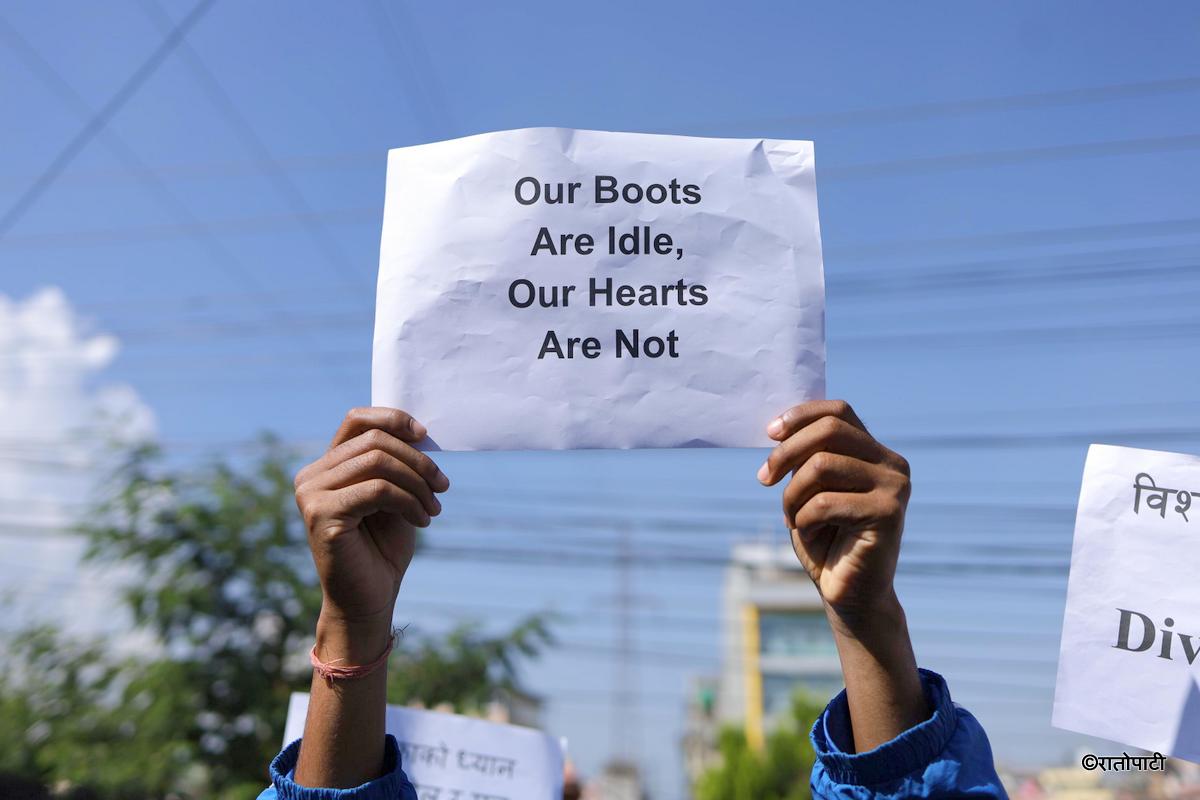 football players protest (8)