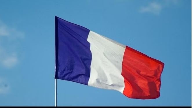 फ्रान्सेली अर्थतन्त्र ०.९% वृद्धि