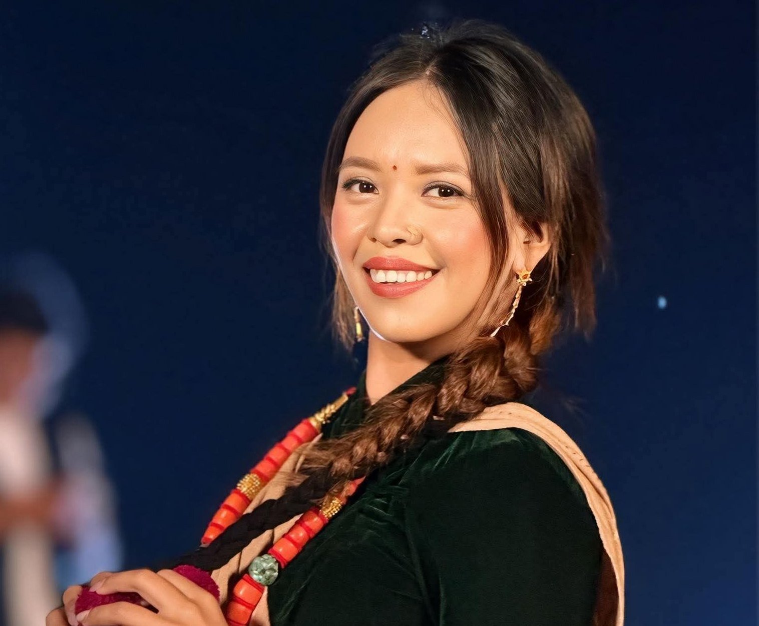 निशा गुरुङले ल्याइन् गीत 'तीन ढिक्के फुली'