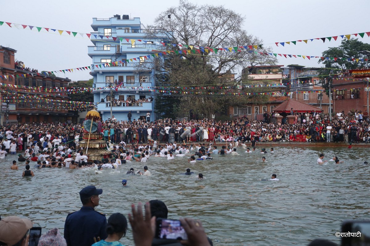 gahana khojne (10)