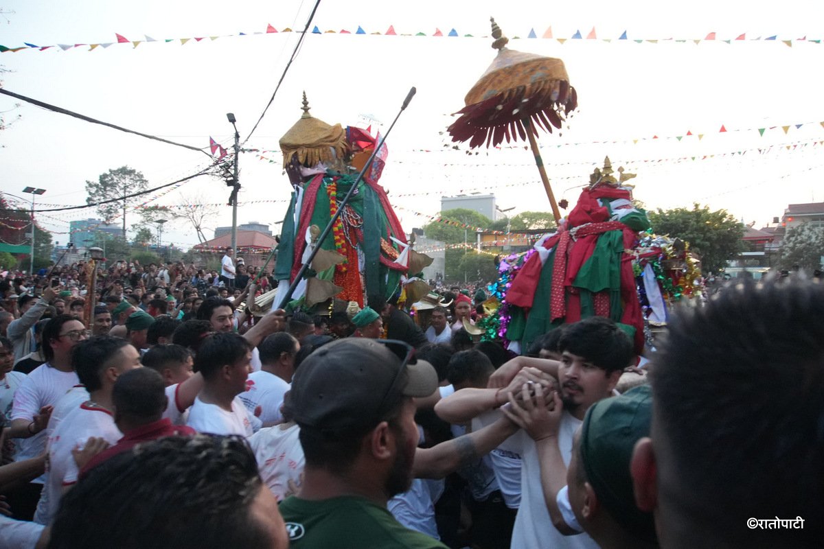 gahana khojne (3)