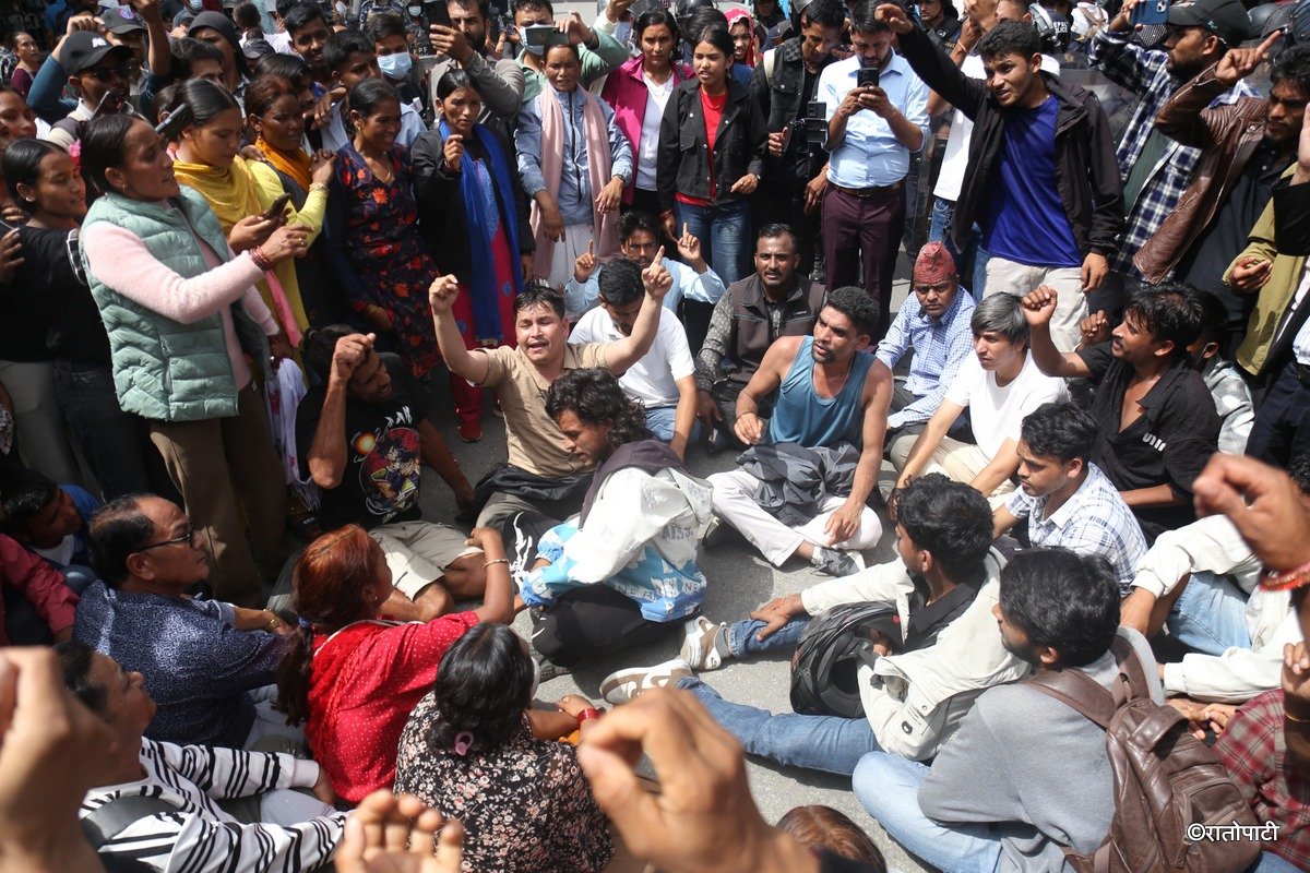 ganesh nepali family protest (12)