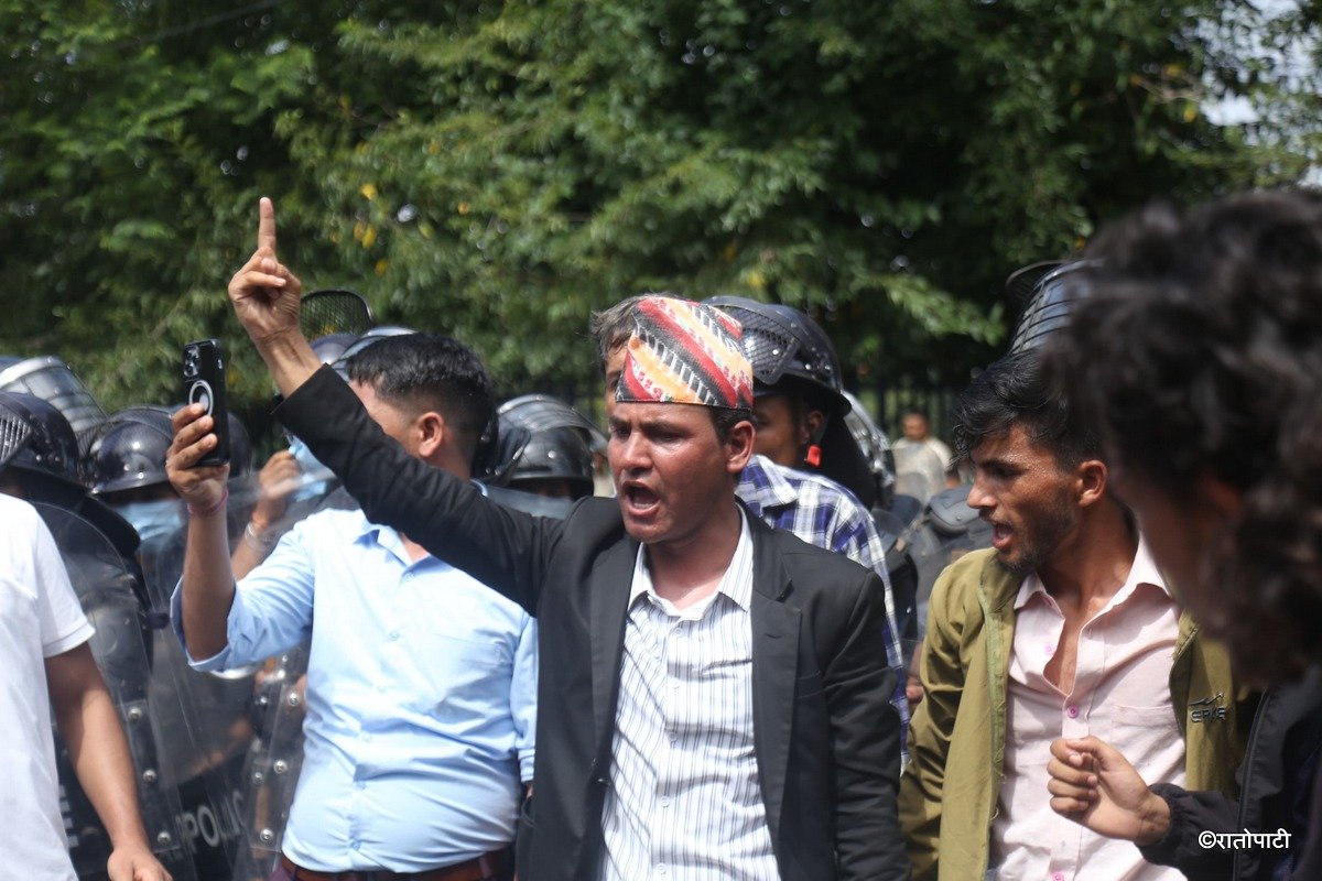 ganesh nepali family protest (5)