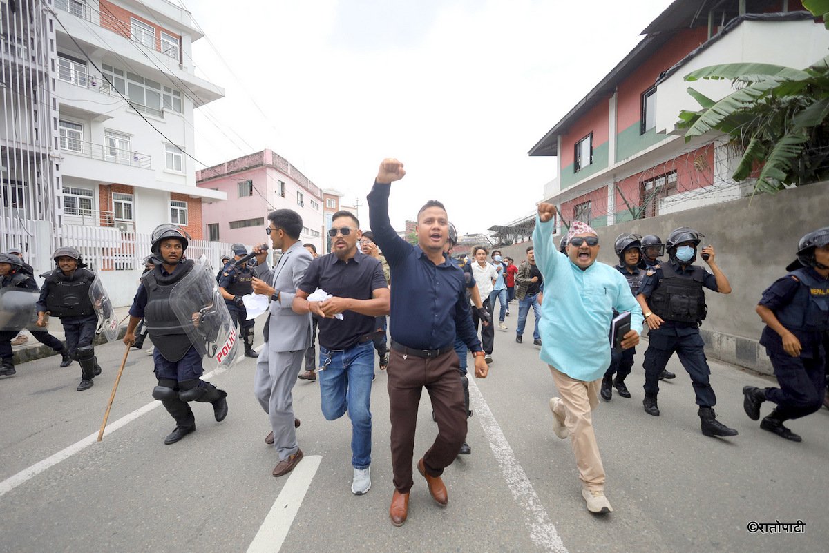 ganesh nepali protest (12)