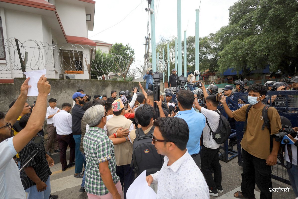 ganesh nepali protest (17)