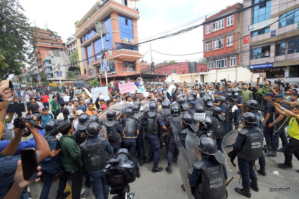 ganesh nepali protest (17)