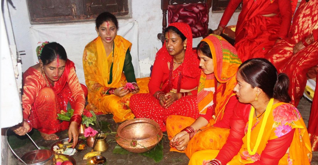   गौरापर्वको पहिलो दिन घरघरमा विरुडा राखियो