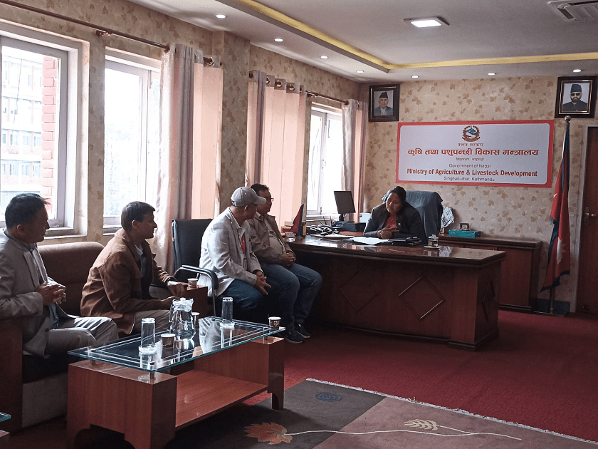 Minister Gita Chaudhary Engages with Fish Farmers to Address Industry Challenges