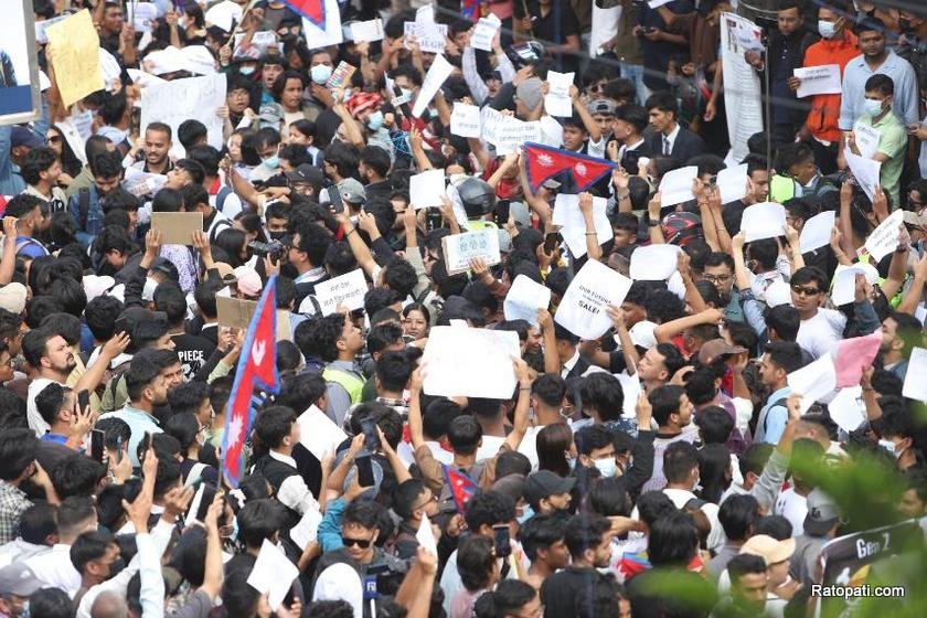 Gen-z-protest (14)