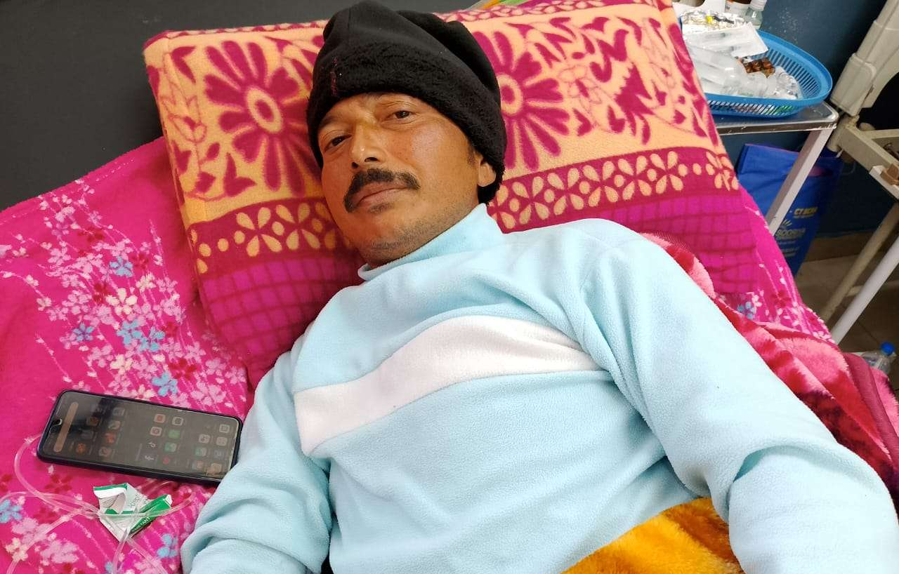सक्कली प्रचण्डको प्रतीक्षामा क्यान्सरपीडित नक्कली प्रचण्ड