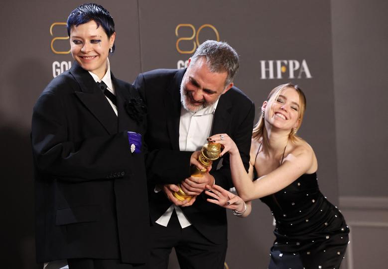 golden globe award 2023 (1)