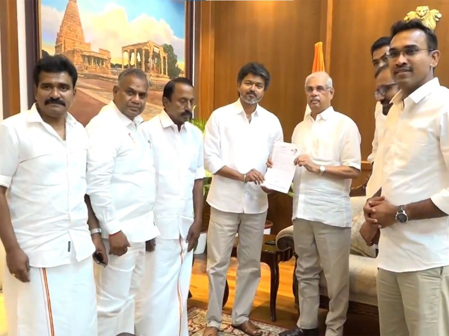 Governor-Rajendra-Arlekar