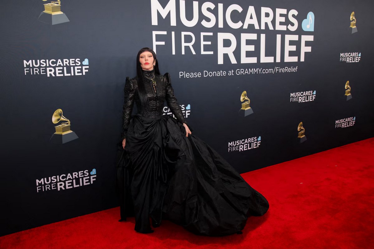 grammy red carpet (7)