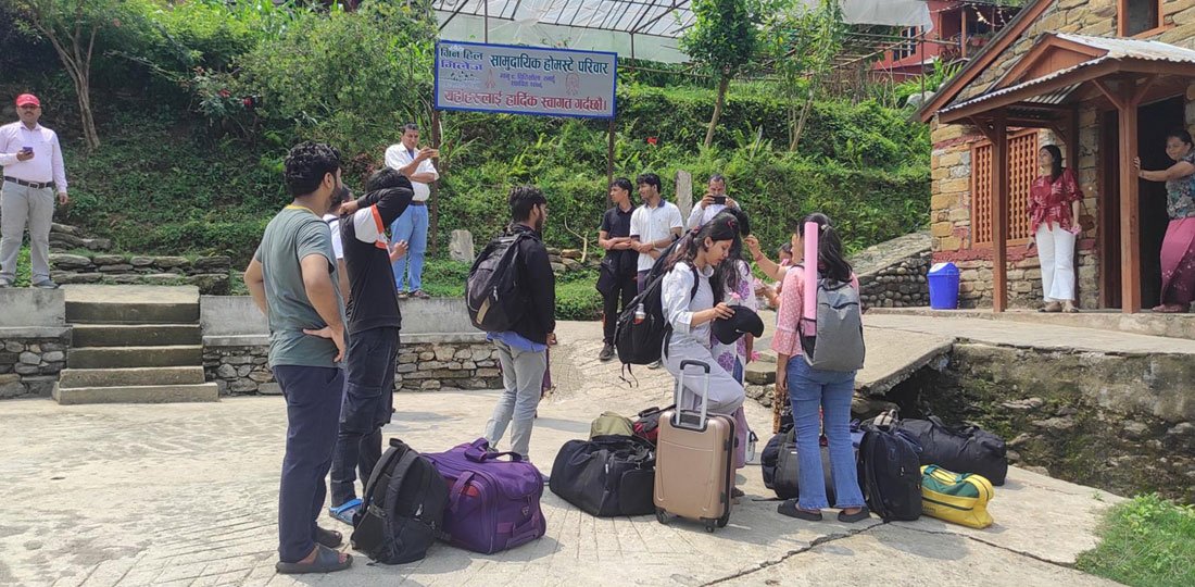   होमस्टेले गाउँमै बस्न सिकाउँदै