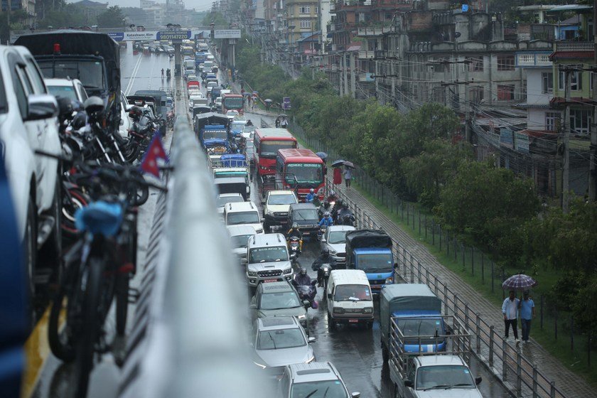 Gwarko overpass_Traffic_Jam_-166