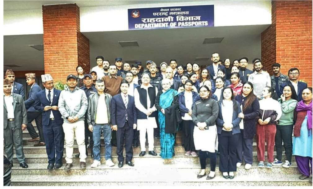   त्रिपुरेश्वर पुगेर पूर्व राजा शाहले गरे राहदानी नवीकरण