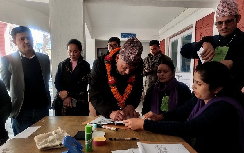   गोरखा–१ मा नेकपाबाट हरिराज अधिकारीको उम्मेदवारी दर्ता
