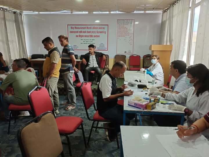 ललितपुरका पत्रकारहरूको स्वास्थ्य परीक्षण