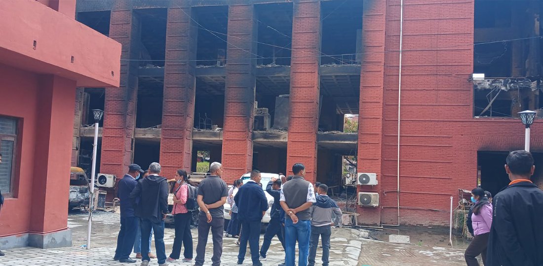   ध्वस्त भयो स्वास्थ्य मन्त्रालय, अब कहाँबाट काम गर्ने ?