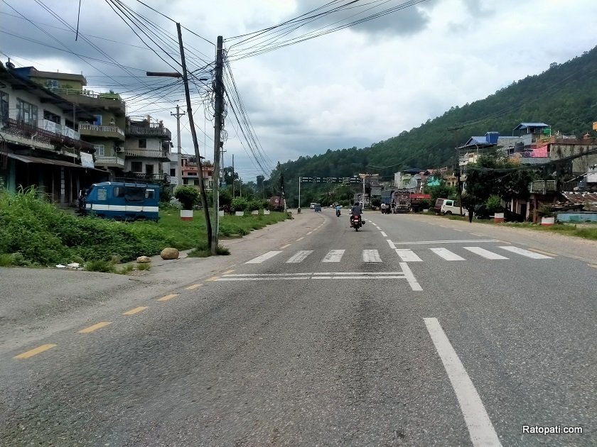   सामान्य बन्दै हेटौँडाको जनजीवन