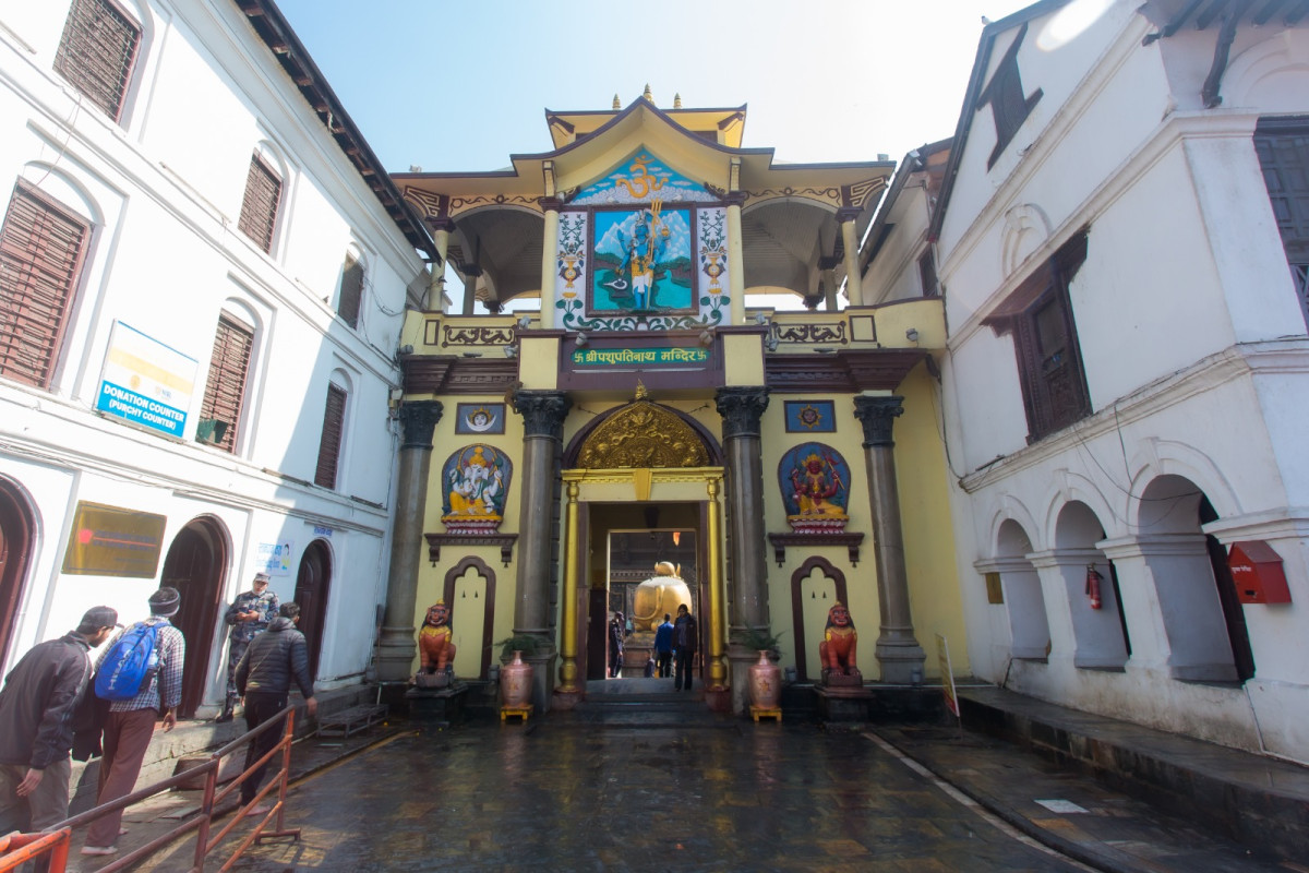   ‘पशुपतिनाथः जीवन र मृत्युको पवित्र संगममा धार्मिक पर्यटनको आकर्षण’ (फोटो फिचर)