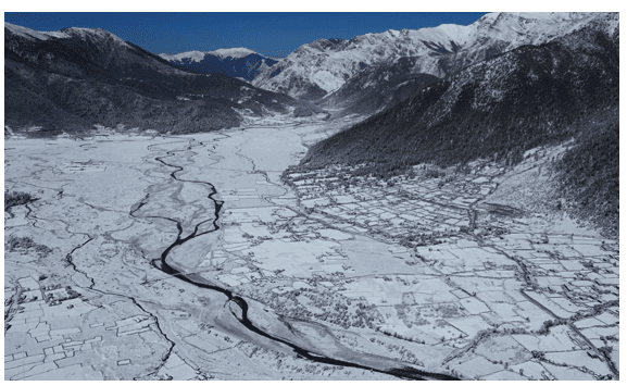 हिमपातले विद्यार्थी बिरामी, पठनपाठन प्रभावित