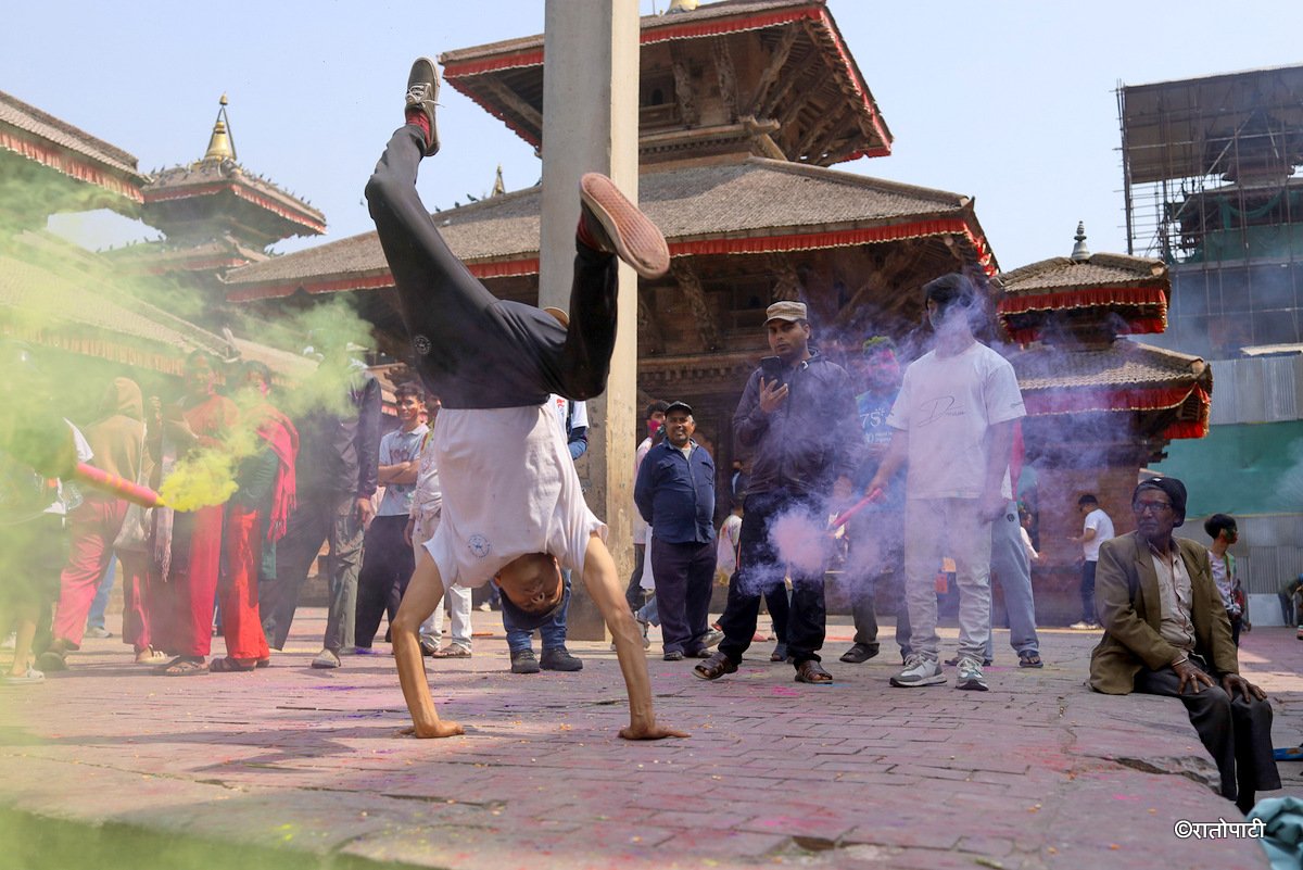 holi (3)