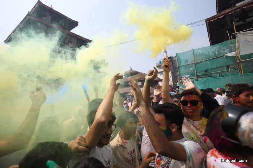 holi-basantapur (1)